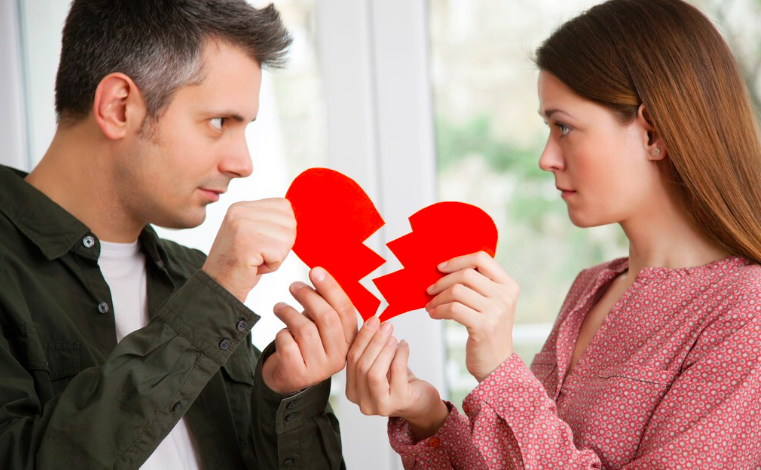 十堰离婚如何申请财产保全冻结对方账户